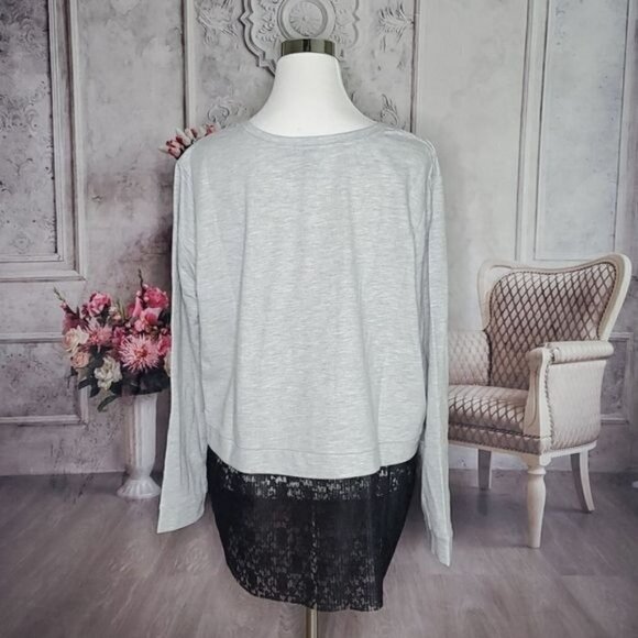 𝅺new Directions Gray Lace Bottom French Terry Long Sleeve Top Plus Size 1X NWT - Picture 4 of 8